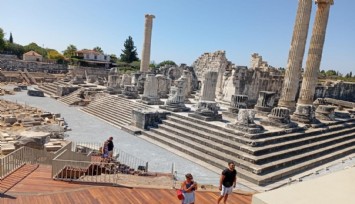Dünyanın ilk kehanet merkezi: Apollon Tapınağı ziyarete açıldı