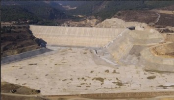 Gördes Barajı’nda kendine bile su kalmadı: Aktif su seviyesi 2 milyon 106 metreküp eksiye düştü