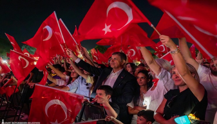 İzmir’de 30 Ağustos coşkusu