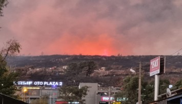 İzmir’de korku dolu anlar: Buca’daki yangın İzmir Gaz’ın depolama tesislerine doğru ilerliyor