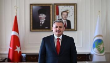 İzmir Valisi Elban’dan 30 Ağustos Zafer Bayramı mesajı: '30 Ağustos, bir yeniden doğuş simgesidir'