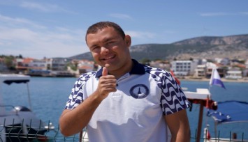 İzmirli sporcu Tuna Tunca, Cebelitarık Boğazı’nı geçmeye hazırlanıyor