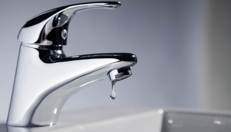 İzmir'in merkez ilçelerinde düzenli su kesintileri : O ilçeler yarın başlıyor