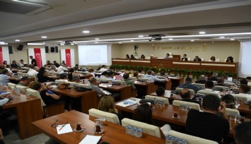 Karabağlar Belediyesi’nden eğitime tam destek