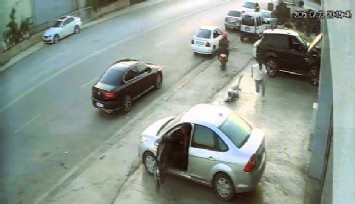 Motosikletle takip ettikleri şahsa kurşun yağdırdılar: Silahlı saldırı anı kamerada