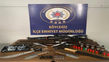 Muğla'da polis baskını: Çok sayıda ruhsatsız silah ve mühimmat ele geçirildi