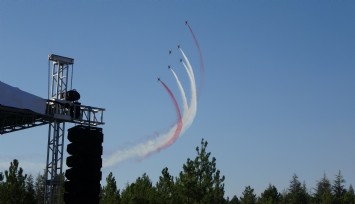 Türk Yıldızları’ndan Kütahya’da nefes kesen gösteri