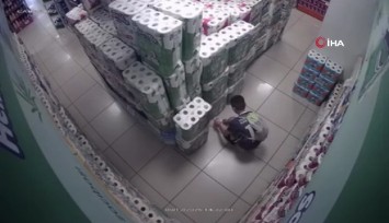 10 yaşındaki çocuk marketi ateşe verdi, yangın son anda söndürüldü