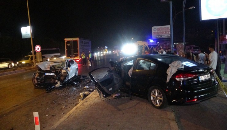 Antalya'daki feci kazada 2 kişi hayatını kaybetti