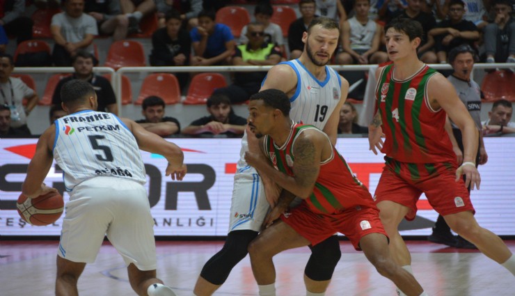 Basketbolda İzmir derbisinin galibi Aliağa Petkimspor oldu