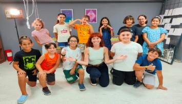 Bornovalı çocuklar sinemayla buluştu