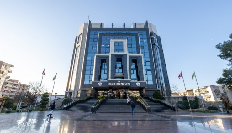 Buca Belediyesi'nden ilçe kongresi öncesi işçi alımı iddialarına cevap: 'İşçilerimiz eksik maaş alırken işe alım yapılması söz konusu bile olamaz.'