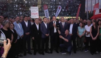 CHP İstanbul İl Binası polis ablukasında