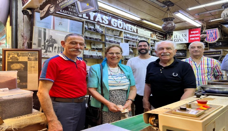 Doğu Perinçek Kemeraltı’nda esnafla buluştu: Çarşımıza ve esnafımıza sahip çıkacağız