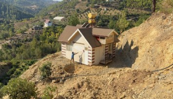 Fatih Sultan Mehmet'i örnek aldı, evini 150 metre yürüttü