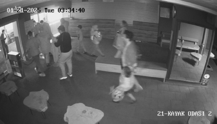 Grand Kartal Otel yangınının ölüm kalım savaşı kamerada