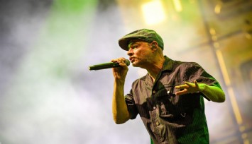 İEF Çim Konserleri’nde Ceza rüzgarı esti: Ünlü rapçi 1 Eylül Dünya Barış Günü mesajı verdi