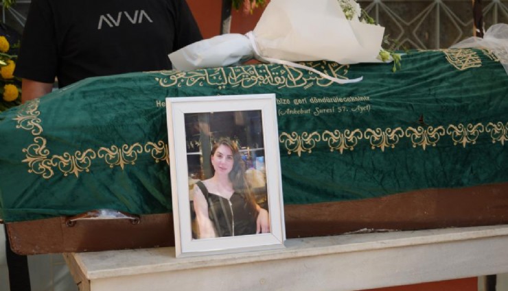 İzmir’de düşen eğitim uçağında hayatını kaybetmişti: Pilot Adayı Berfu Hatipoğlu’na gözyaşlarıyla veda