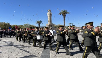 İzmir'de kahraman gazilerin gurur günü