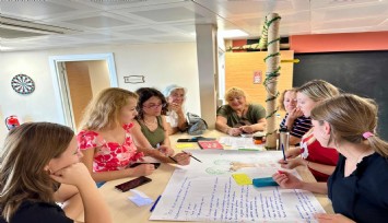 İzmir’de nesiller el ele: Proje Yazma Eğitimi tamamlandı