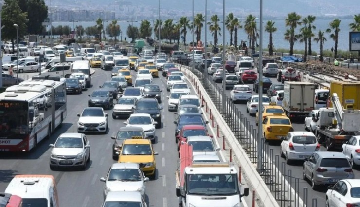 İzmir’de ulaşıma yeni yıl zammı: Taksi, dolmuş ve servisçilere vergi muafiyeti kalktı