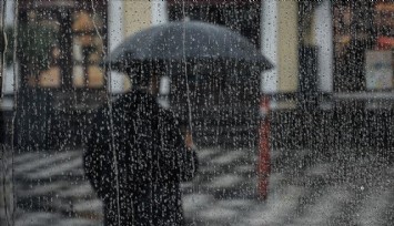 İzmir'e 121 gün sonra ilk kez yağmur yağdı