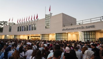 İzmir Enternasyonal Fuarı’nda hafta sonu kalabalığı: 200 Bin ziyaretçi ağırlandı