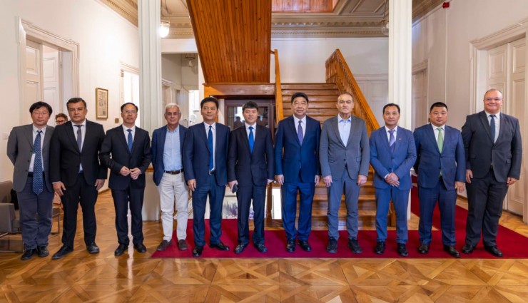 İzmir ile Çin arasında iş birliği görüşmeleri: Deniz ulaşımı değerlendirildi