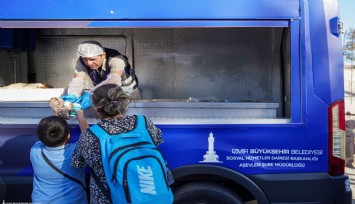 İzmirli miniklere sağlıklı destek: Büyükşehir’den ilkokul öğrencilerine her gün beslenme paketi