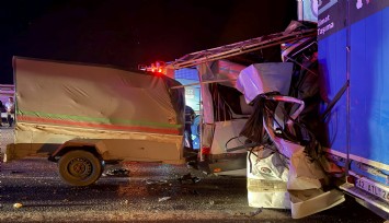 Mersin'de feci kaza: 3 kişi hayatını kaybetti, 16 kişi yaralı