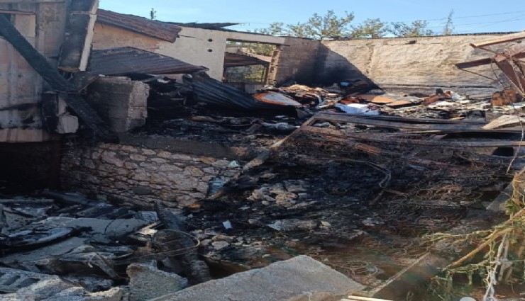 Mersin’de nene ve torun yangında hayatını kaybetti