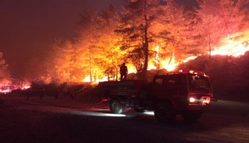 Muğla’da alevli gece: 7 ayrı orman yangınından 4’ü söndürüldü 3’ü devam ediyor