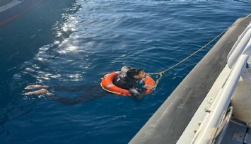 Yüzerek Yunanistan'a geçmeye çalıştı: Bitkin düşüp sahil güvenlikten yardım talebinde bulundu