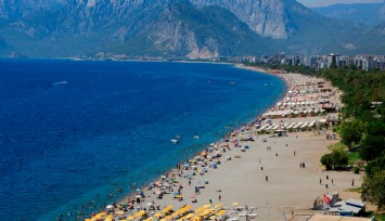 Antalya turizminde rekor ziyaretçi: 17,5 milyonu aştı