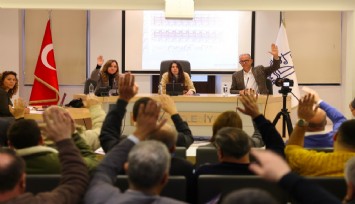 Çeşme Meclisi’nde tarihi karar: Kiralık sosyal konut projesi oy birliğiyle kabul edildi