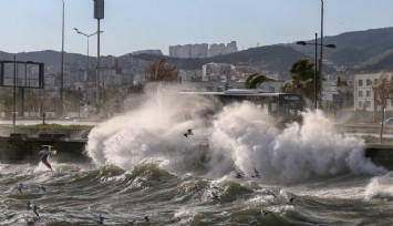 Ege Denizi için 'kuvvetli fırtına' uyarısı: Hızı 90 kilometreyi bulacak