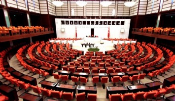 Emekli aylığı düzenlemesini içeren kanun teklifinin ilk 8 maddesi TBMM Genel Kurulu’nda kabul edildi