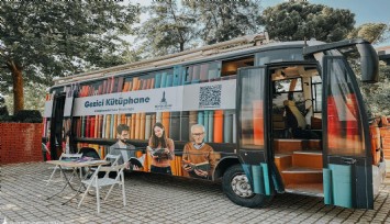 Gezici Kütüphane tatilde yollara çıkıyor