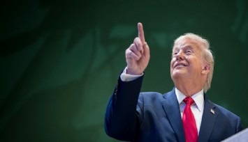 İngiliz basını: Trump, Grönlandlılara 1 milyon dolar teklif etmeyi planlıyor