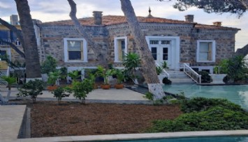 İzmir Bayraklı’daki Tarihi Saime Sultan Yalısı 600 milyon TL’ye satışa çıkarıldı