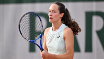 Milli teniscimiz Zeynep hem gönüllerin hede karşılaşmanın şampiyonu