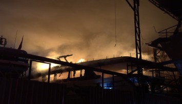 Muğla'da korkutan tersane yangını