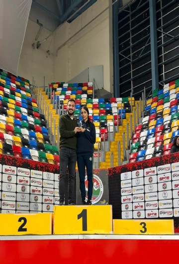 Sude Naz Bayar İstanbul’dan şampiyonlukla döndü