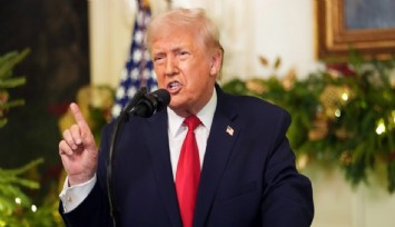 Trump: 'İran, barışçıl protestocuları vurup şiddetle öldürürse, ABD onların yardımına koşacaktır'