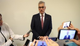 Bakanlık 18 yaş altına sigara satışının önlenmesi için çalışma yapacak