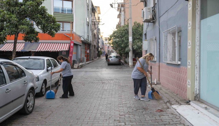 Bornova’da gün doğmadan temizlik çalışması: Rafetpaşa’da kapsamlı mesai