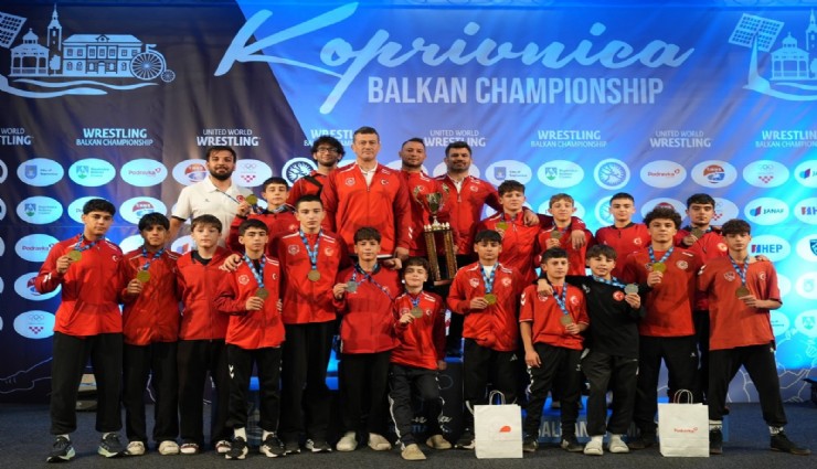 Denizli’nin gururu oldular: Milli güreşçilerden 6 madalyalı Balkan zaferi