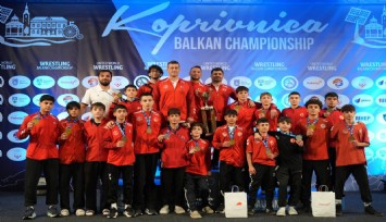 Denizli’nin gururu oldular: Milli güreşçilerden 6 madalyalı Balkan zaferi
