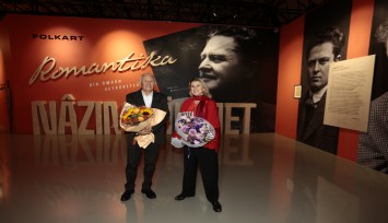 Folkart Gallery’de Nzım Hikmet şiirler ve şarkılarla anıldı