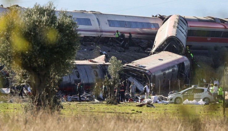 İspanya’daki feci tren kazasında can kaybı 74’e yükseldi